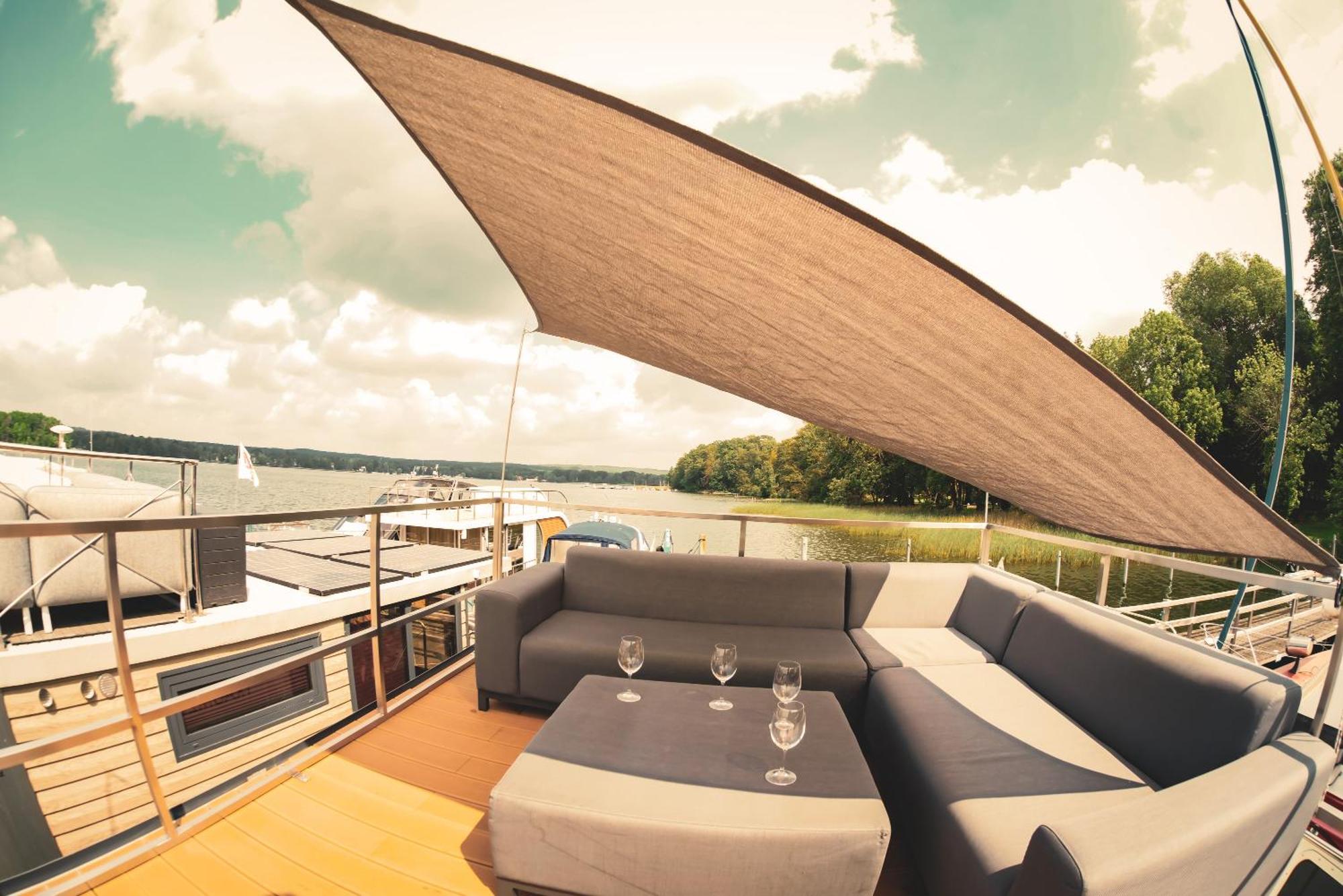 Traumzeitboot2 Auf Dem Scharmuetzelsee บาดซาโรว์ ภายนอก รูปภาพ